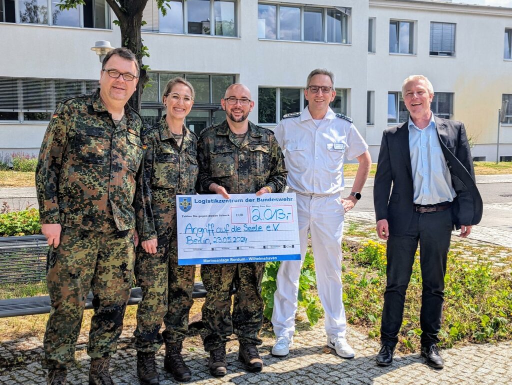 Über 2000 Euro Spende von Angehörigen des Logistikzentrums der Bundeswehr