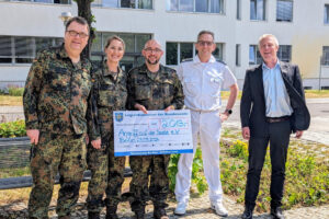 Über 2000 Euro Spende von Angehörigen des Logistikzentrums der Bundeswehr